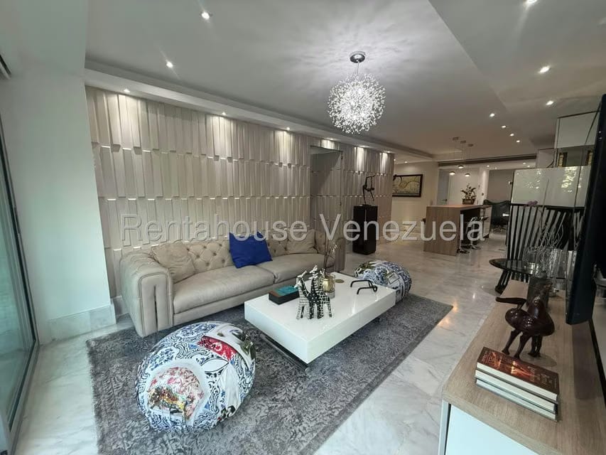 Apartamento (1 Nivel) en Venta en La Castellana, Distrito Metropolitano - 4