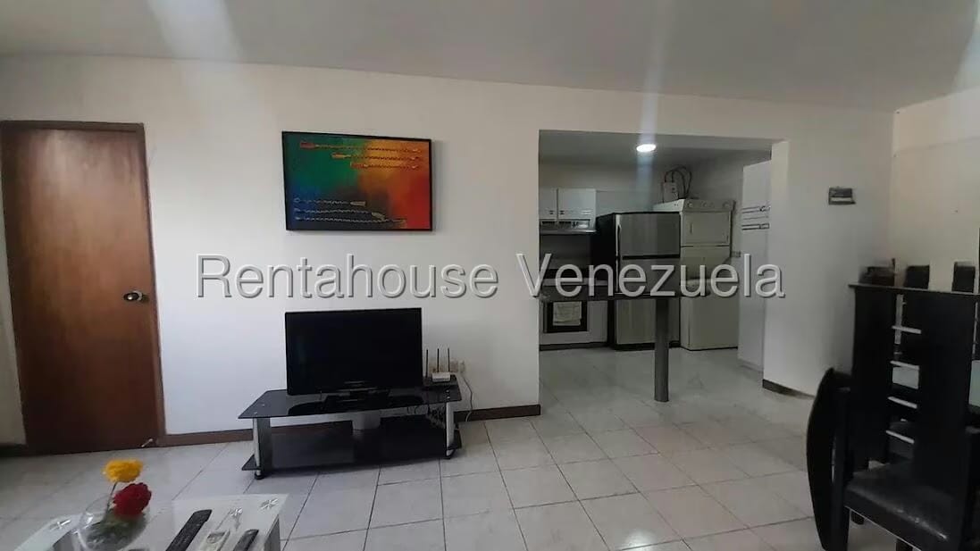 Apartamento (1 Nivel) en Alquiler en La Urbina, Distrito Metropolitano - 6