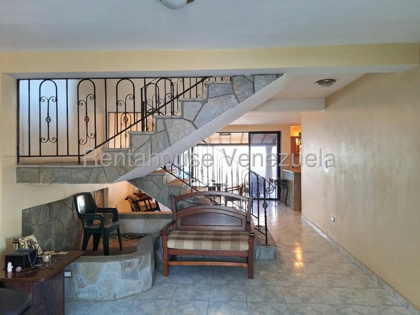 Casa (Duplex) en Venta en El Parral, Carabobo - 3