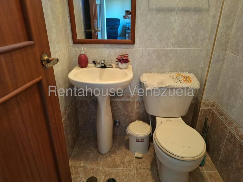 Casa (Duplex) en Venta en El Parral, Carabobo - 26