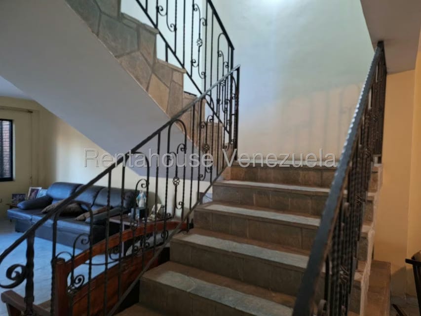 Casa (Duplex) en Venta en El Parral, Carabobo - 28