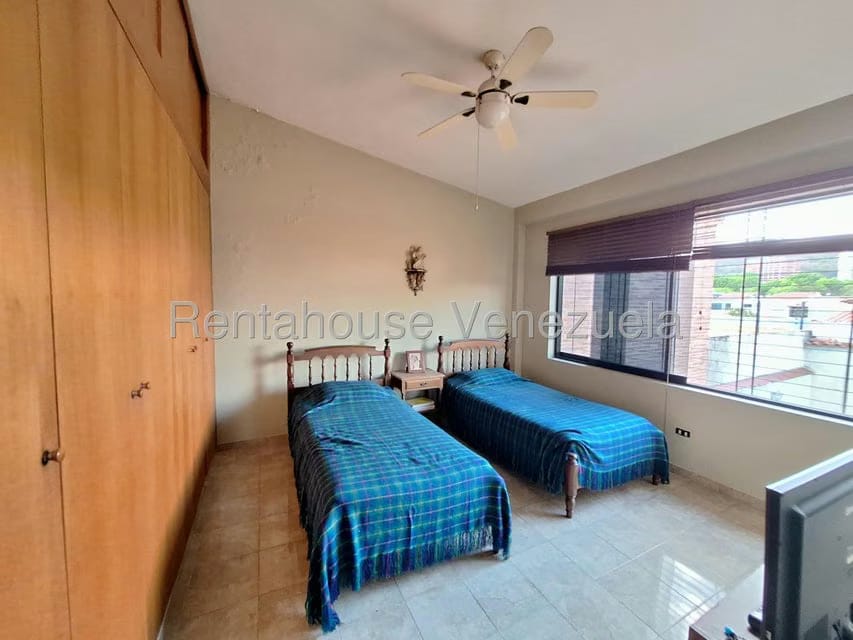 Casa (Duplex) en Venta en El Parral, Carabobo - 31