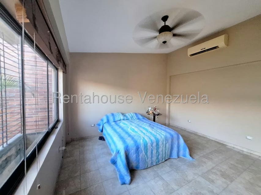 Casa (Duplex) en Venta en El Parral, Carabobo - 36