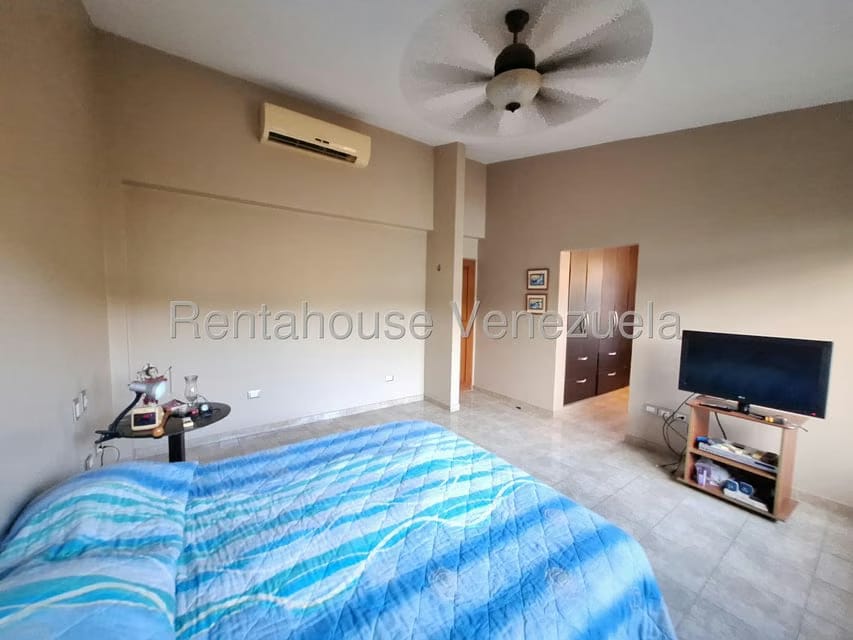 Casa (Duplex) en Venta en El Parral, Carabobo - 37