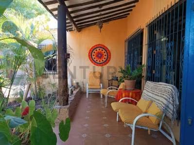 Casa Ideal Para Posada y Local Comercial - 7