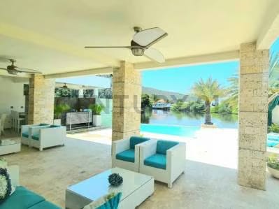 MODERNA Y MINIMALISTA VILLA EN ALQUILER - 4