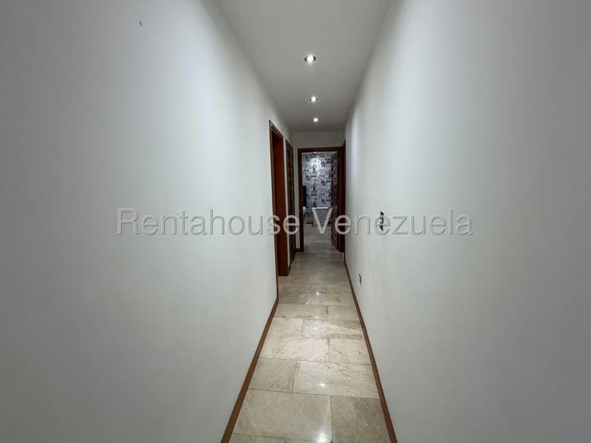 Apartamento (1 Nivel) en Venta en Santa Monica, Distrito Metropolitano - 14