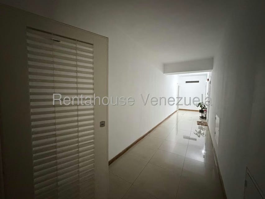 Apartamento (1 Nivel) en Venta en Santa Monica, Distrito Metropolitano - 25