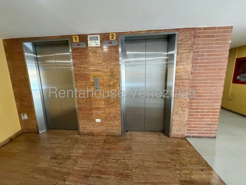Apartamento (1 Nivel) en Venta en Santa Monica, Distrito Metropolitano - 27