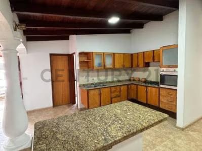 Casa en Avenida Principal de Guanta, Urbanización Las Palmas - 3