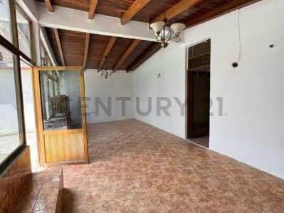 Casa en Avenida Principal de Guanta, Urbanización Las Palmas - 7