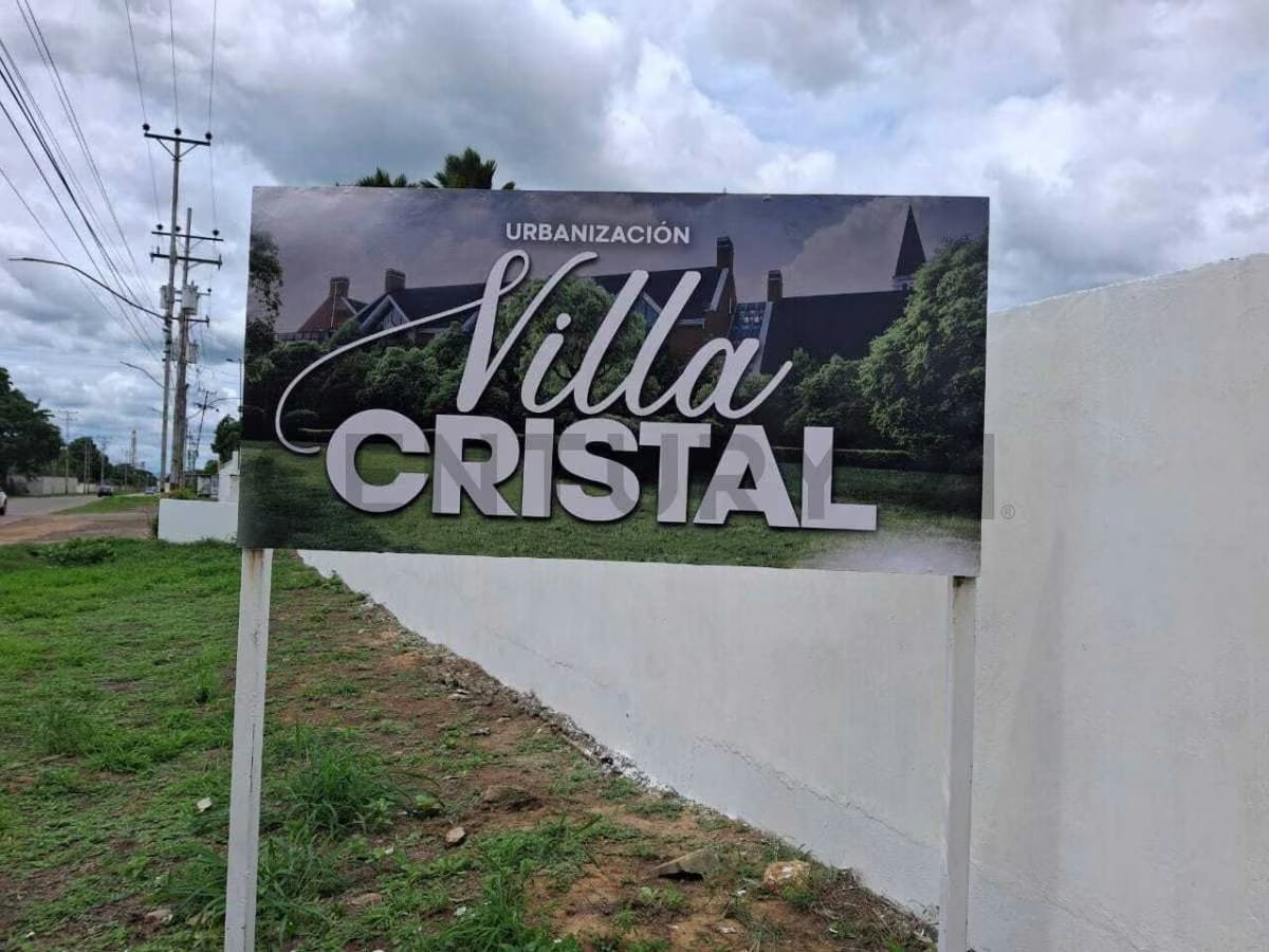 Parcela de terreno en venta en el CR. VILLAS CRISTAL