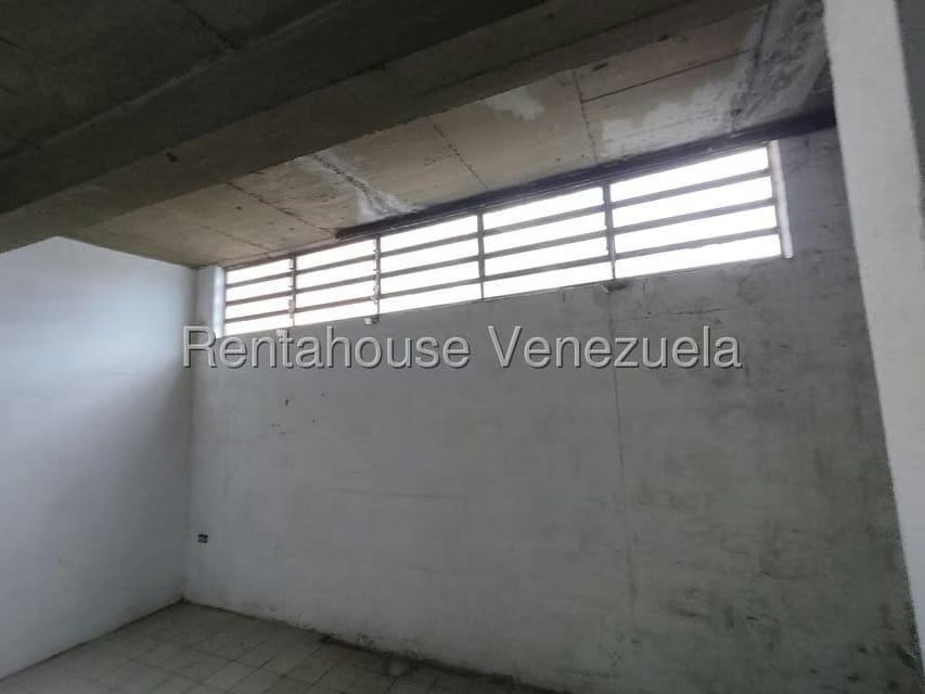 Comercial (Galpon - Deposito) en Venta en Bello Campo, Distrito Metropolitano - 12