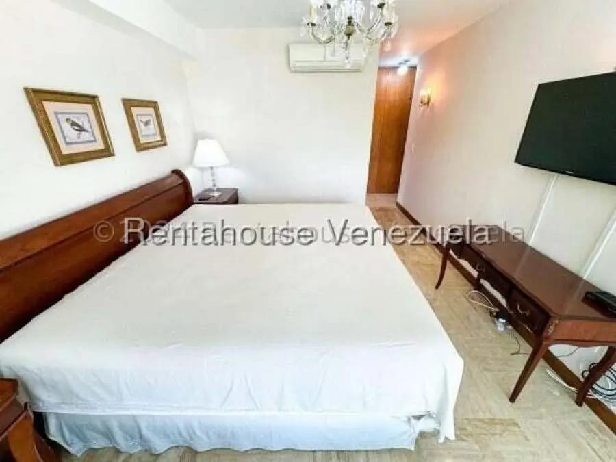 Apartamento en Alquiler en lomas de las mercedes Caracas - 13