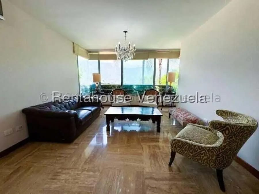 Apartamento en Alquiler en lomas de las mercedes Caracas - 9