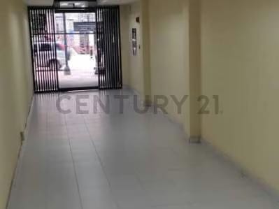 Local Comercial en una de las mejores zona de caracas - 4