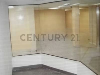 Local Comercial en una de las mejores zona de caracas - 8