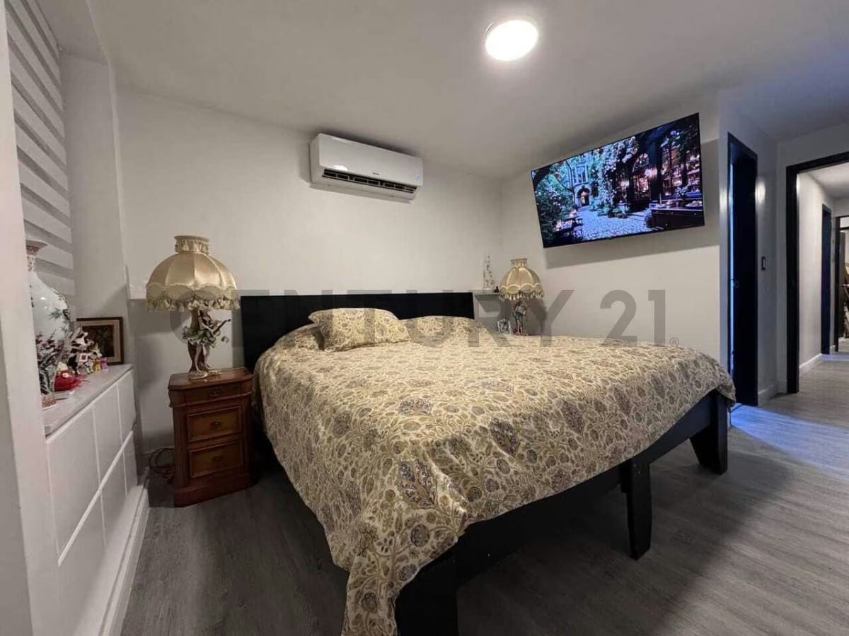 HERMOSO APARTAMENTO ACTUALIZADO EN VENTA URBANIZACION SANTA SOFIA - 9