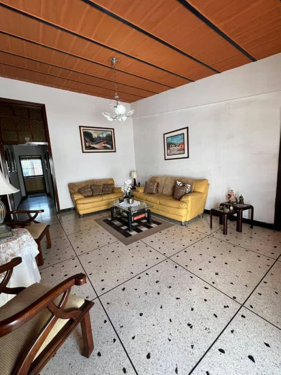 Casa en Venta en LA BEGOÑA Naguanagua - 17