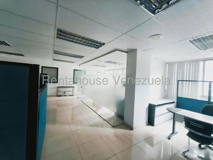 Comercial (Oficina) en Alquiler en Parroquia La Candelaria, Distrito Metropolitano - 3