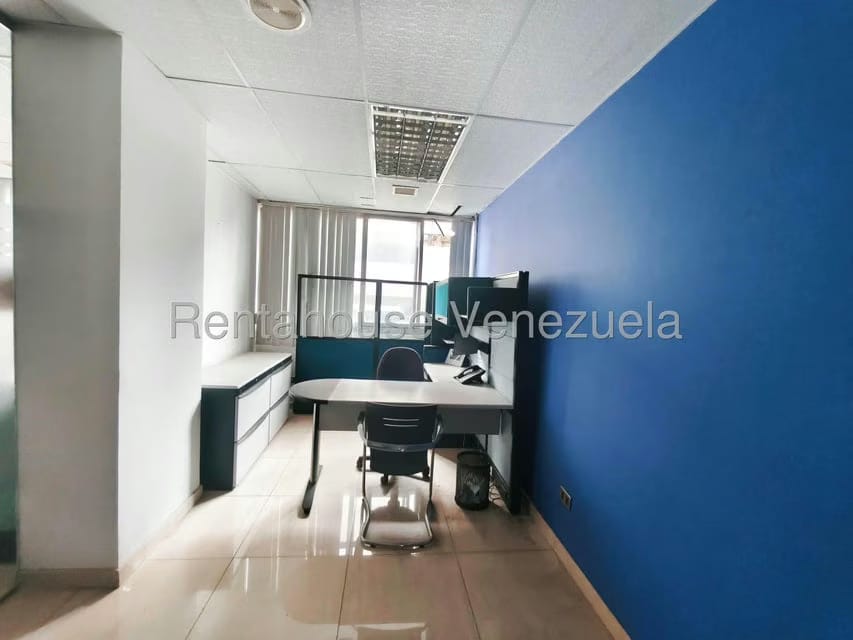 Comercial (Oficina) en Alquiler en Parroquia La Candelaria, Distrito Metropolitano - 4