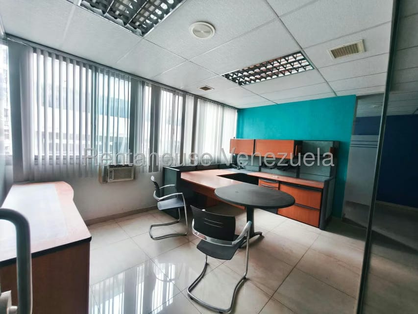 Comercial (Oficina) en Alquiler en Parroquia La Candelaria, Distrito Metropolitano - 10