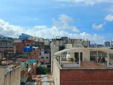 Se Vende Casa en Los Flores de Catia - 3