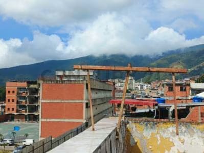 Se Vende Casa en Los Flores de Catia - 4