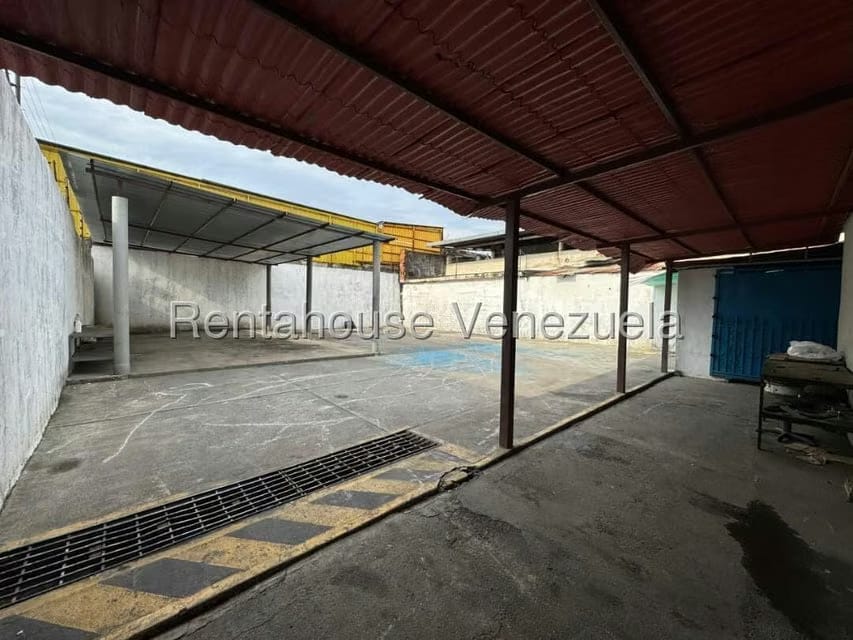 Comercial (Local Comercial) en Alquiler en Paraguay, Portuguesa - 11