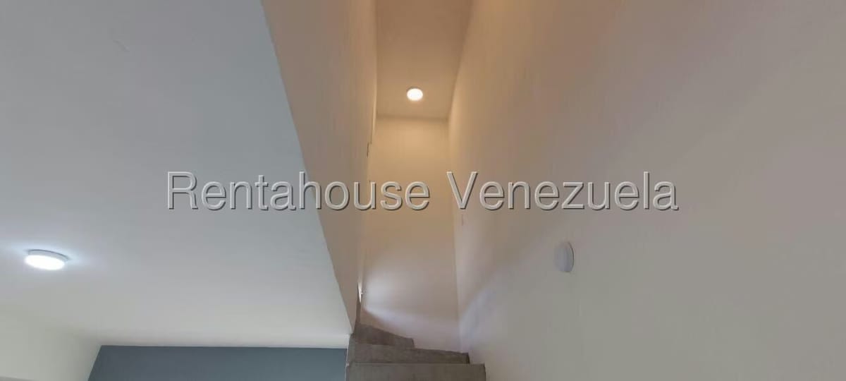 Apartamento (Duplex) en Venta en La Union, Distrito Metropolitano - 33