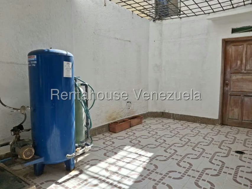 Casa (1 Nivel) en Venta en Los Robles, Nueva Esparta - 28