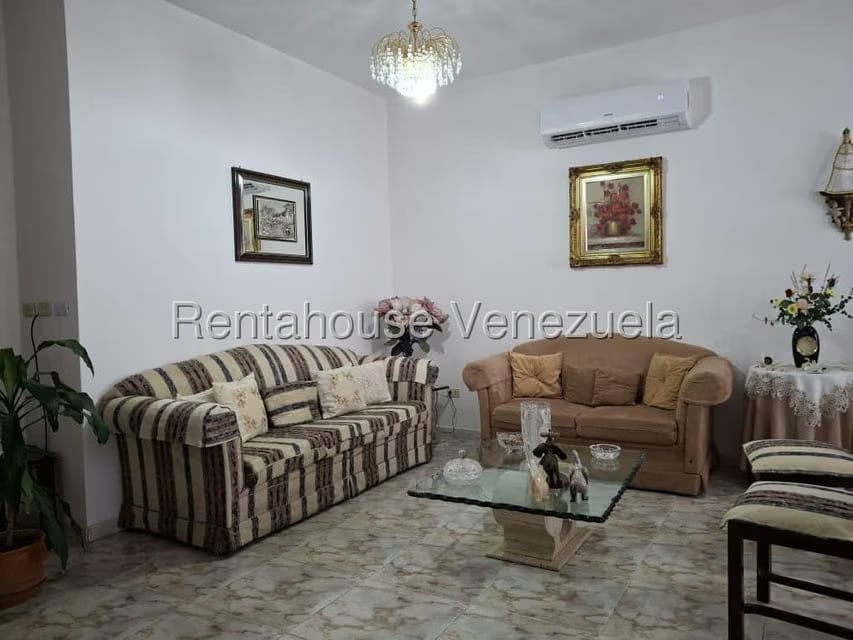 Casa (1 Nivel) en Venta en Los Robles, Nueva Esparta - 5