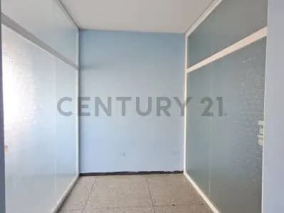 LOCAL COMERCIAL EN LA AV PORTUGUESA DE ANACO - 7