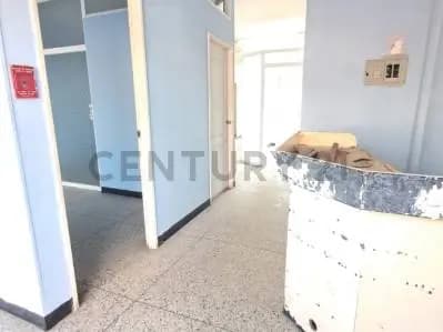 LOCAL COMERCIAL EN LA AV PORTUGUESA DE ANACO - 8