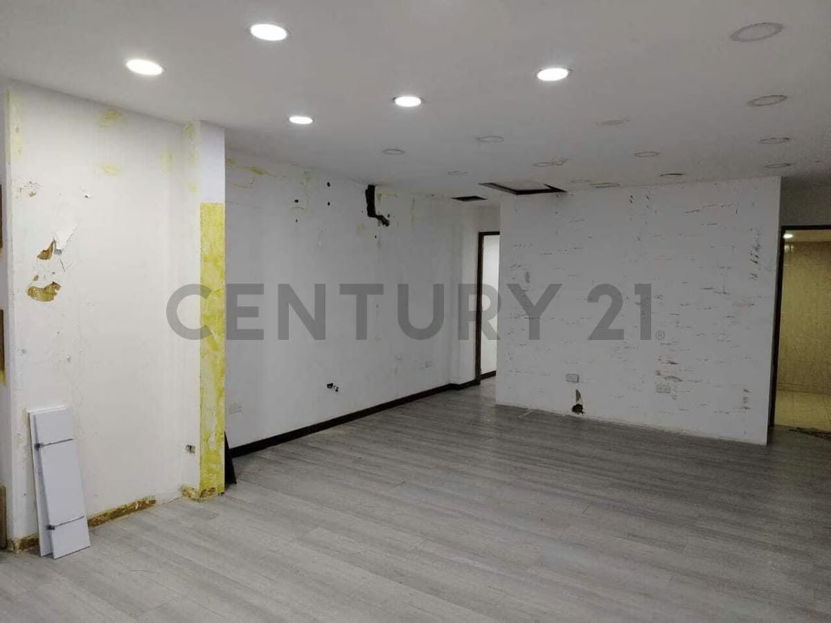 LOCAL COMERCIAL EN ALQUILER (MN) - 5