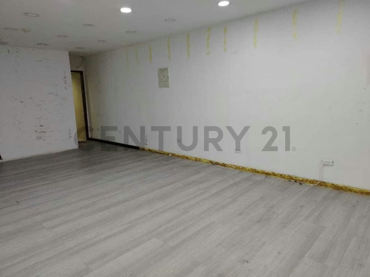 LOCAL COMERCIAL EN ALQUILER (MN) - 6