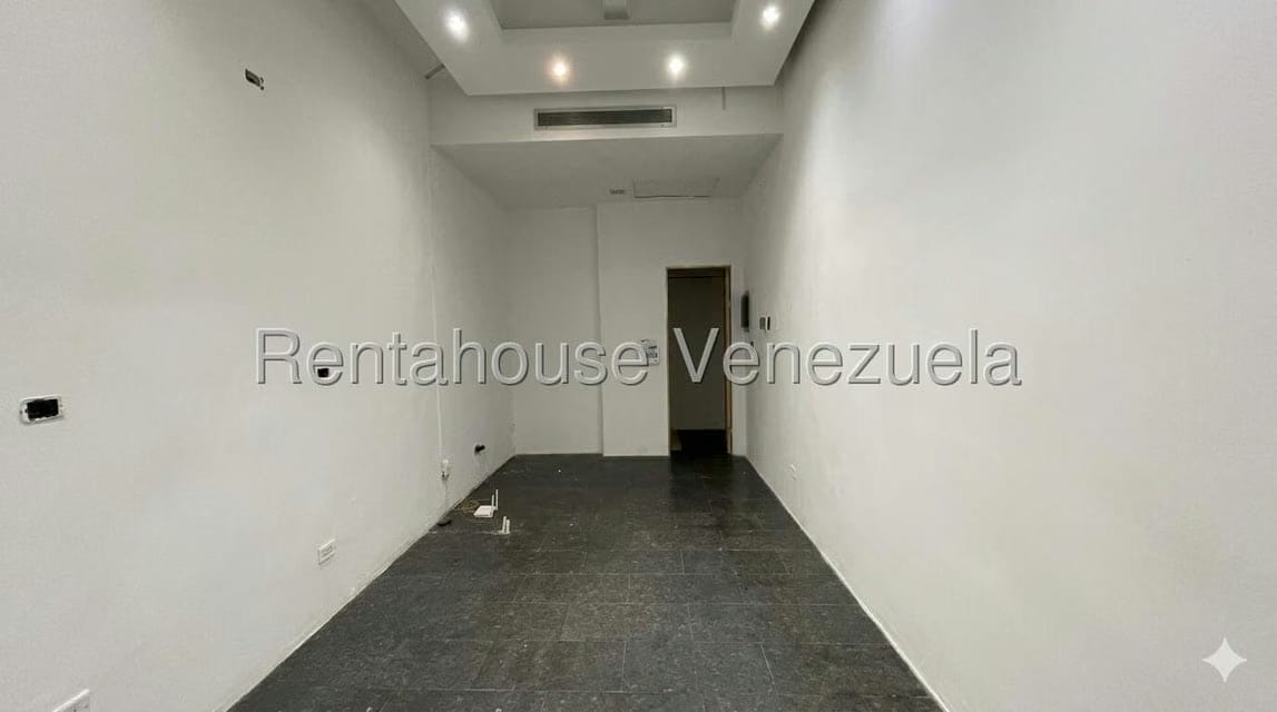 Comercial (Local Comercial) en Venta en Santa Fe Norte, Distrito Metropolitano - 3