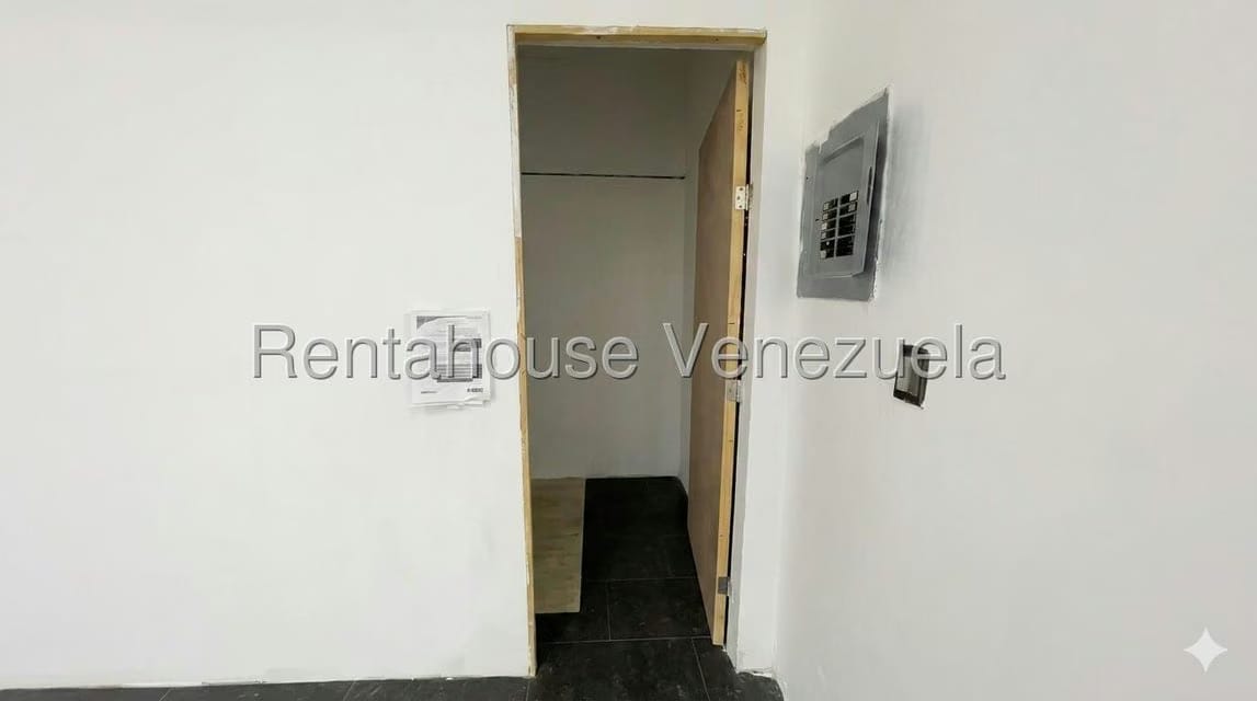 Comercial (Local Comercial) en Venta en Santa Fe Norte, Distrito Metropolitano - 5