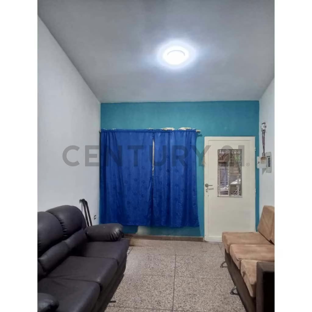 Century 21 La Coromotomo Realty vende casa en Terrazas del Lago II Maracaibo - 3
