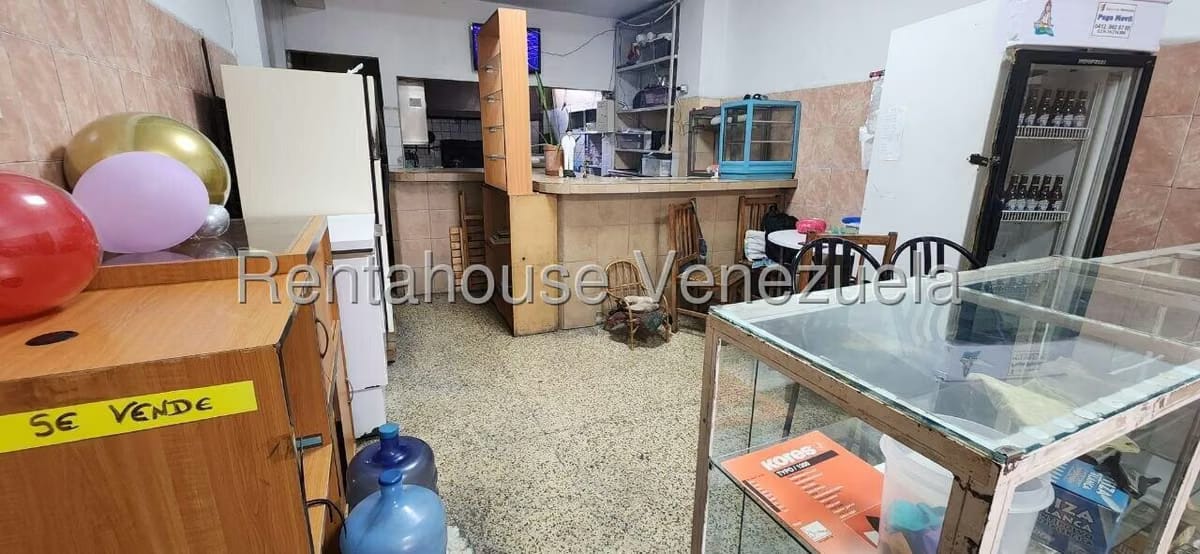 Comercial (Local Comercial) en Alquiler en San Martin, Distrito Metropolitano - 4
