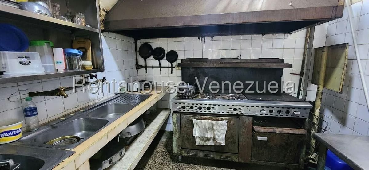 Comercial (Local Comercial) en Alquiler en San Martin, Distrito Metropolitano - 7