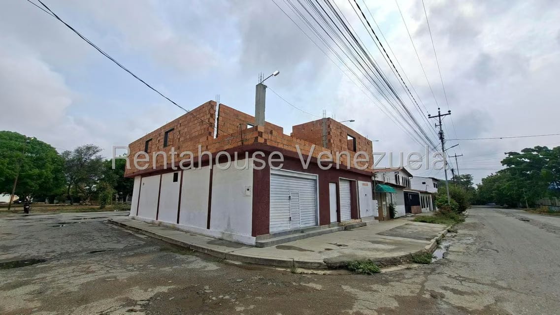 Comercial (Local Comercial) en Venta en Zona Oeste, Lara - 3