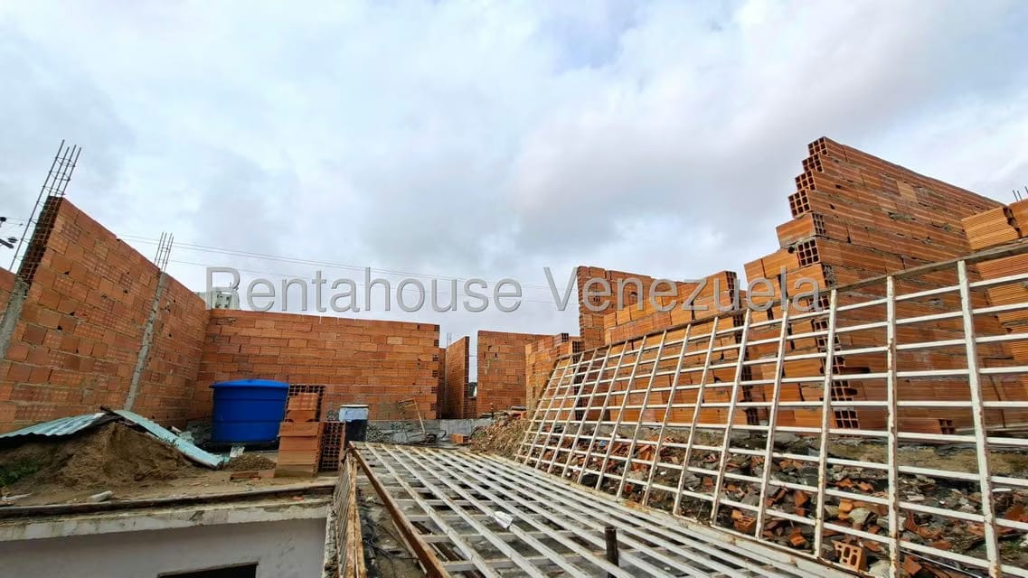 Comercial (Local Comercial) en Venta en Zona Oeste, Lara - 21