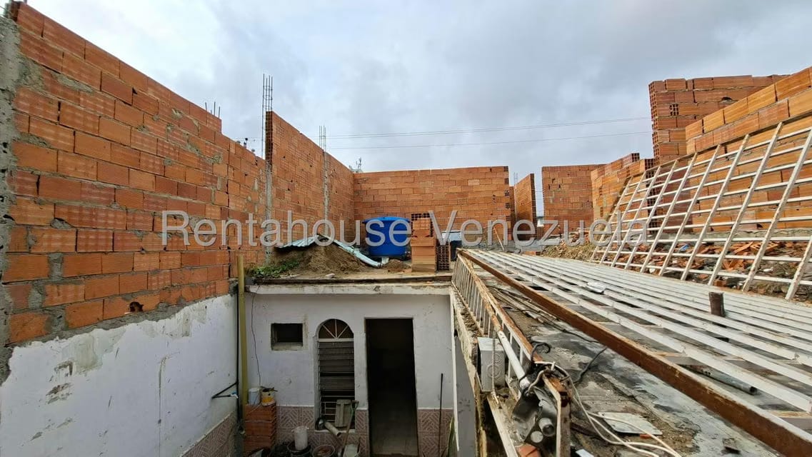 Comercial (Local Comercial) en Venta en Zona Oeste, Lara - 22