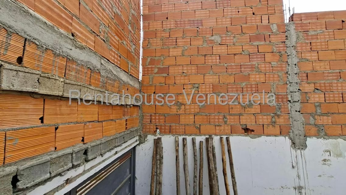 Comercial (Local Comercial) en Venta en Zona Oeste, Lara - 23