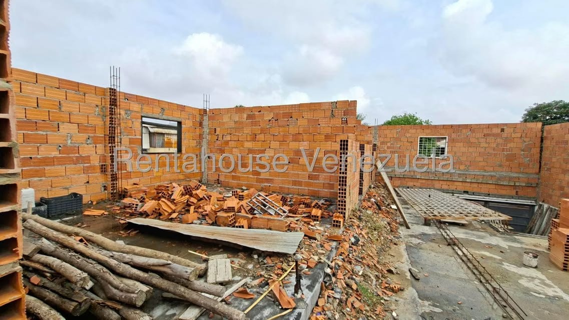 Comercial (Local Comercial) en Venta en Zona Oeste, Lara - 25