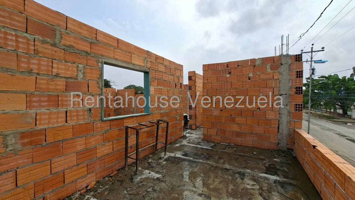 Comercial (Local Comercial) en Venta en Zona Oeste, Lara - 26