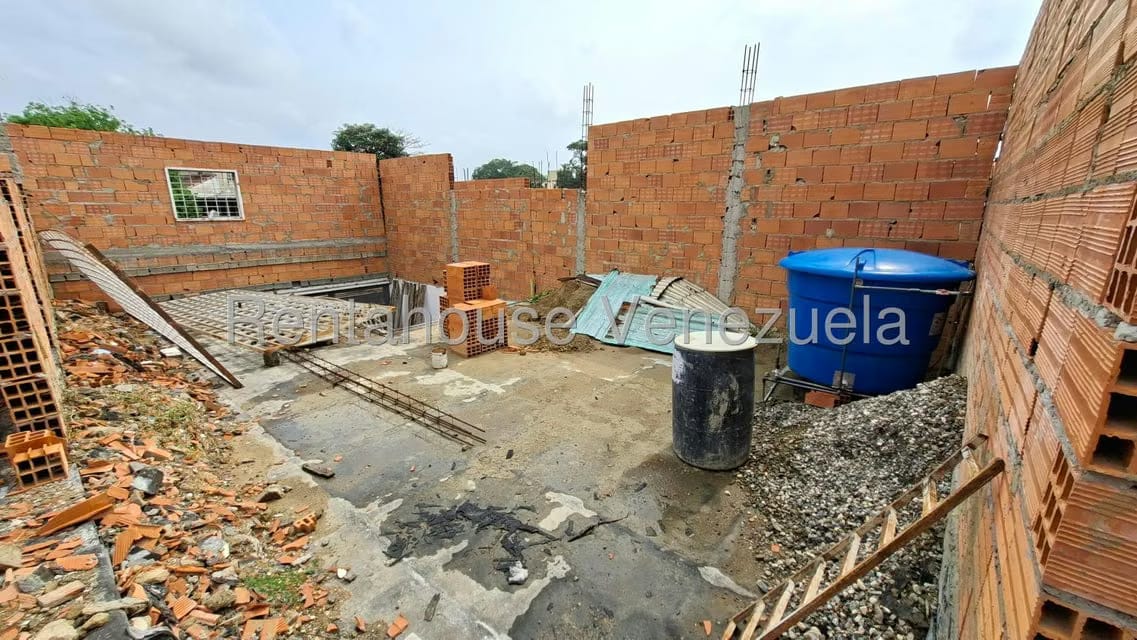 Comercial (Local Comercial) en Venta en Zona Oeste, Lara - 27