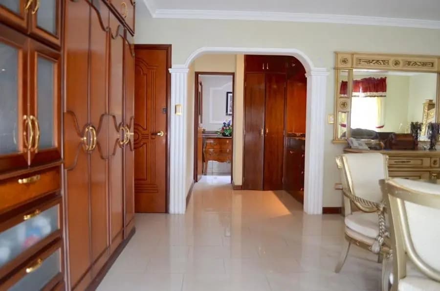 Casa en Venta en Alto Prado Caracas - 3