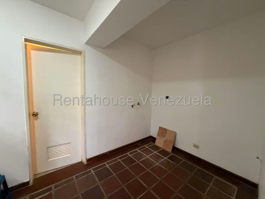 Apartamento (1 Nivel) en Alquiler en La Union, Distrito Metropolitano - 12